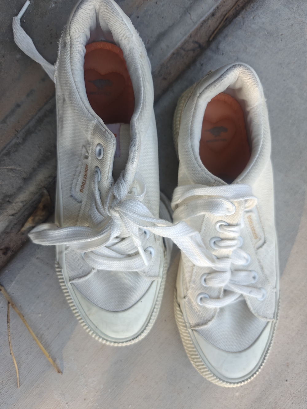 RocketDog White Canvas Women's Lace-Up Sneakers